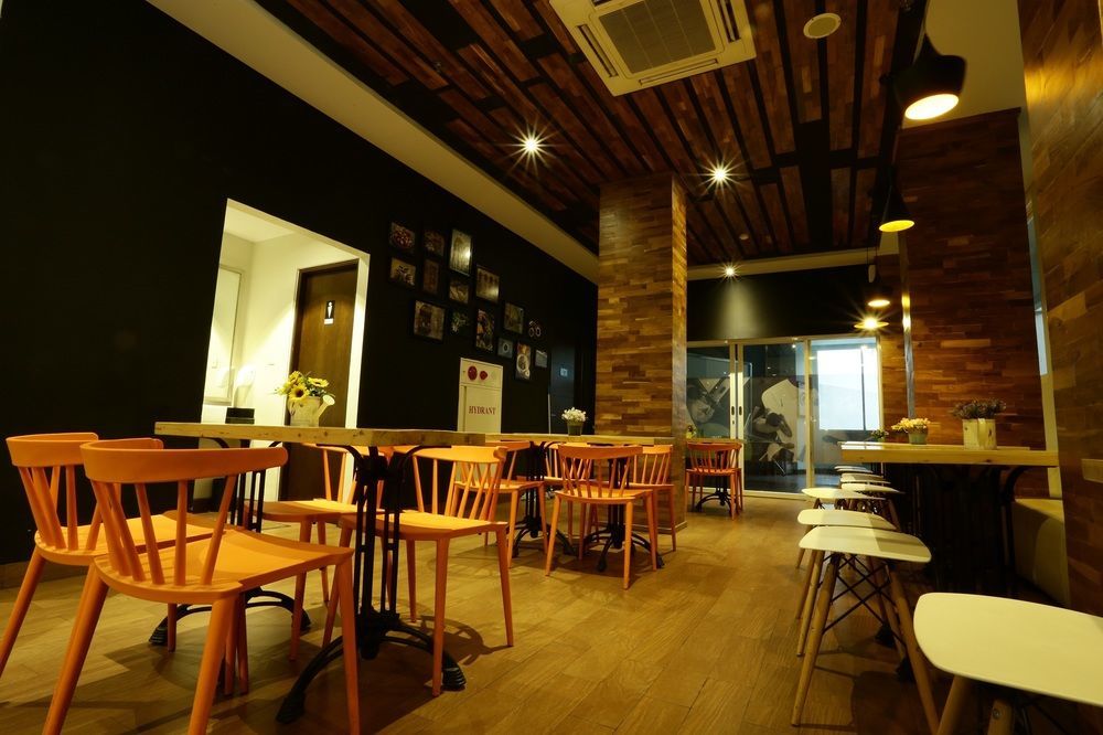 Cleo Hotel Tunjungan Sorabaya Extérieur photo